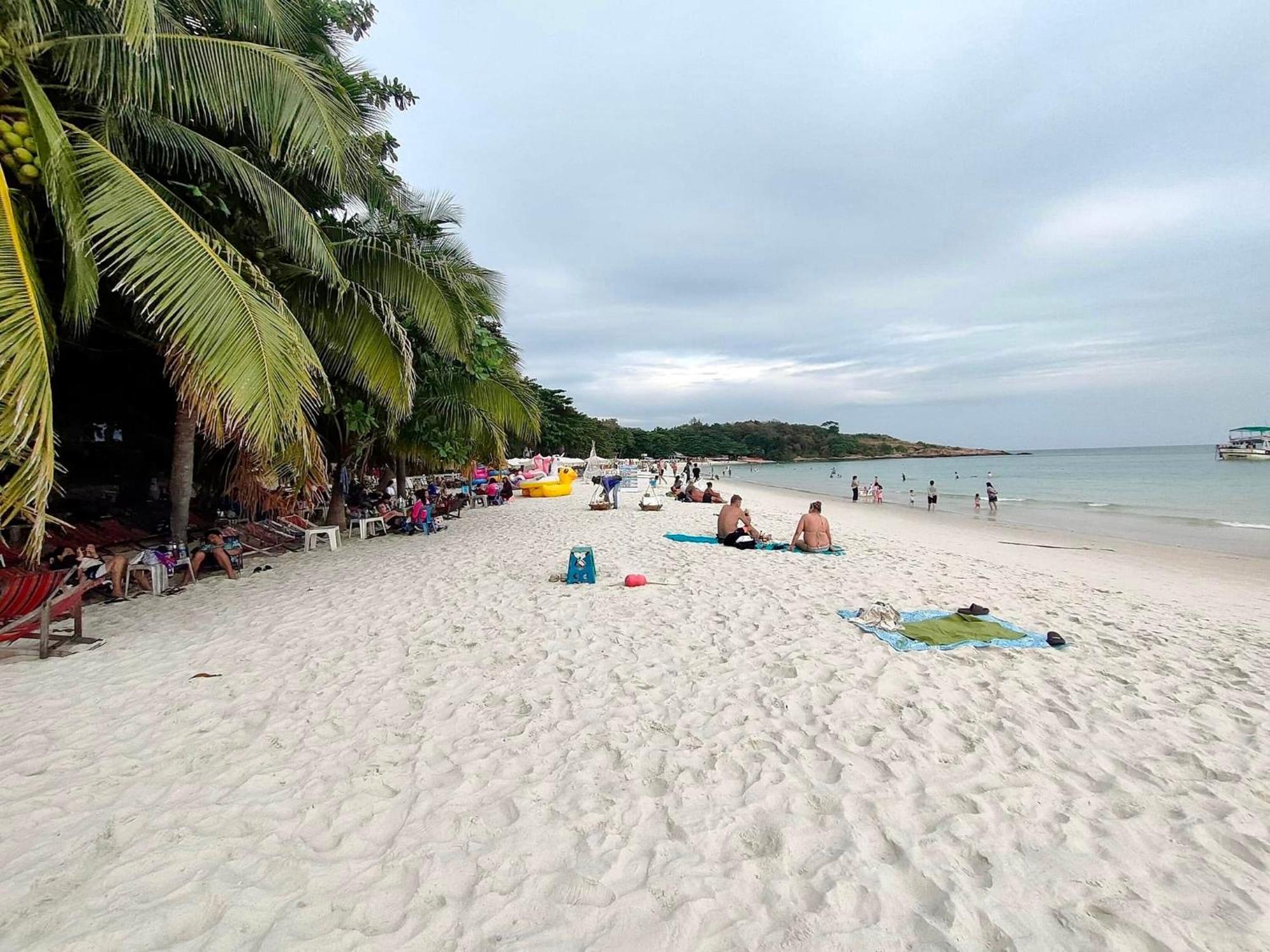 รีสอร์ท Samed Sea *